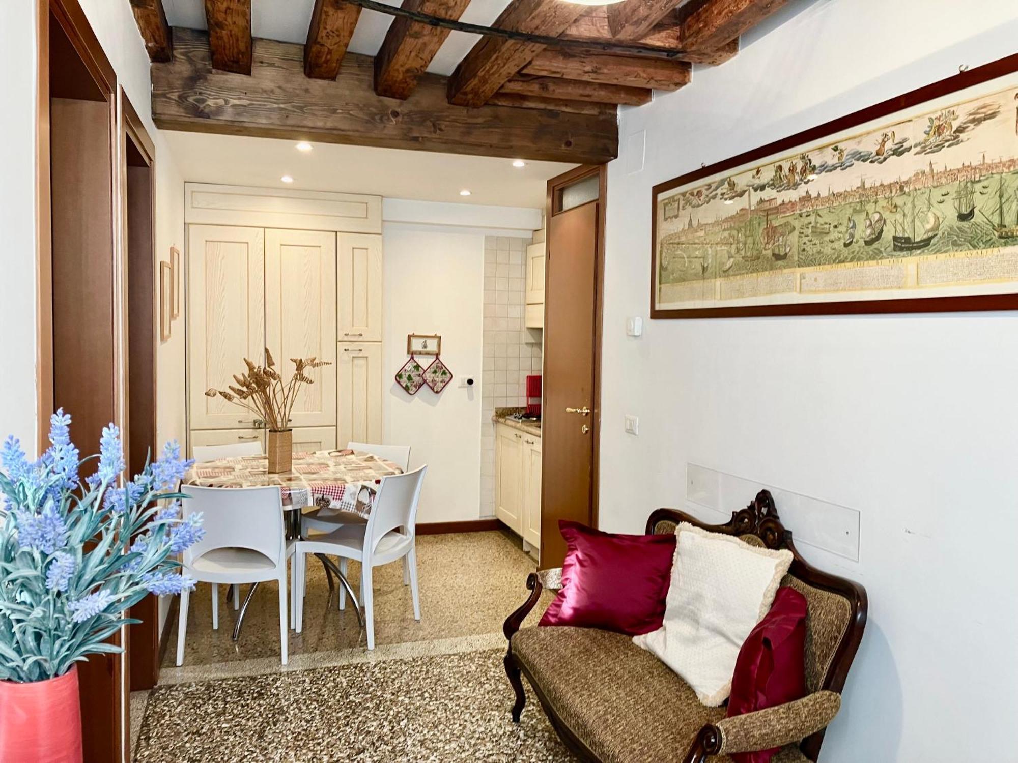 San Bortolomio Near Suso Ice-cream Appartement *
